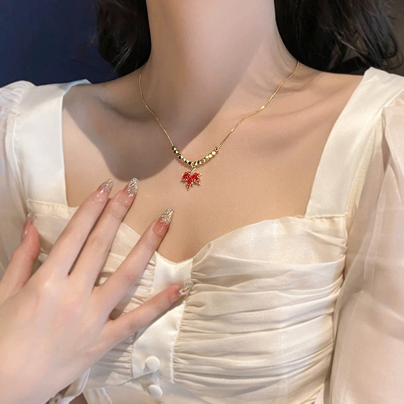 Collar de Hoja de Arce