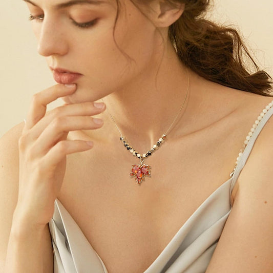 Collar de Hoja de Arce