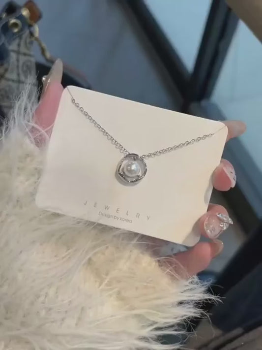 Collar de Pétalos de Perla